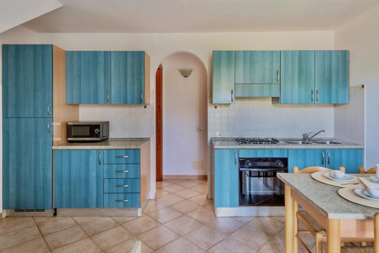 Graziosi Appartamenti A Budoni Con Aria Condizionata A Soli 300 Mt Dal Mare Exterior photo
